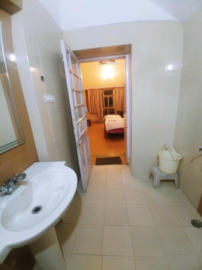 דהראדון Hotel White House מראה חיצוני תמונה