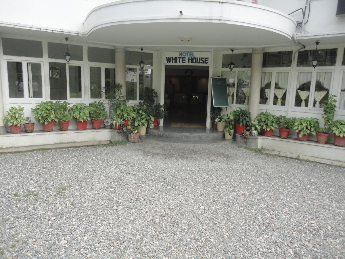 דהראדון Hotel White House מראה חיצוני תמונה